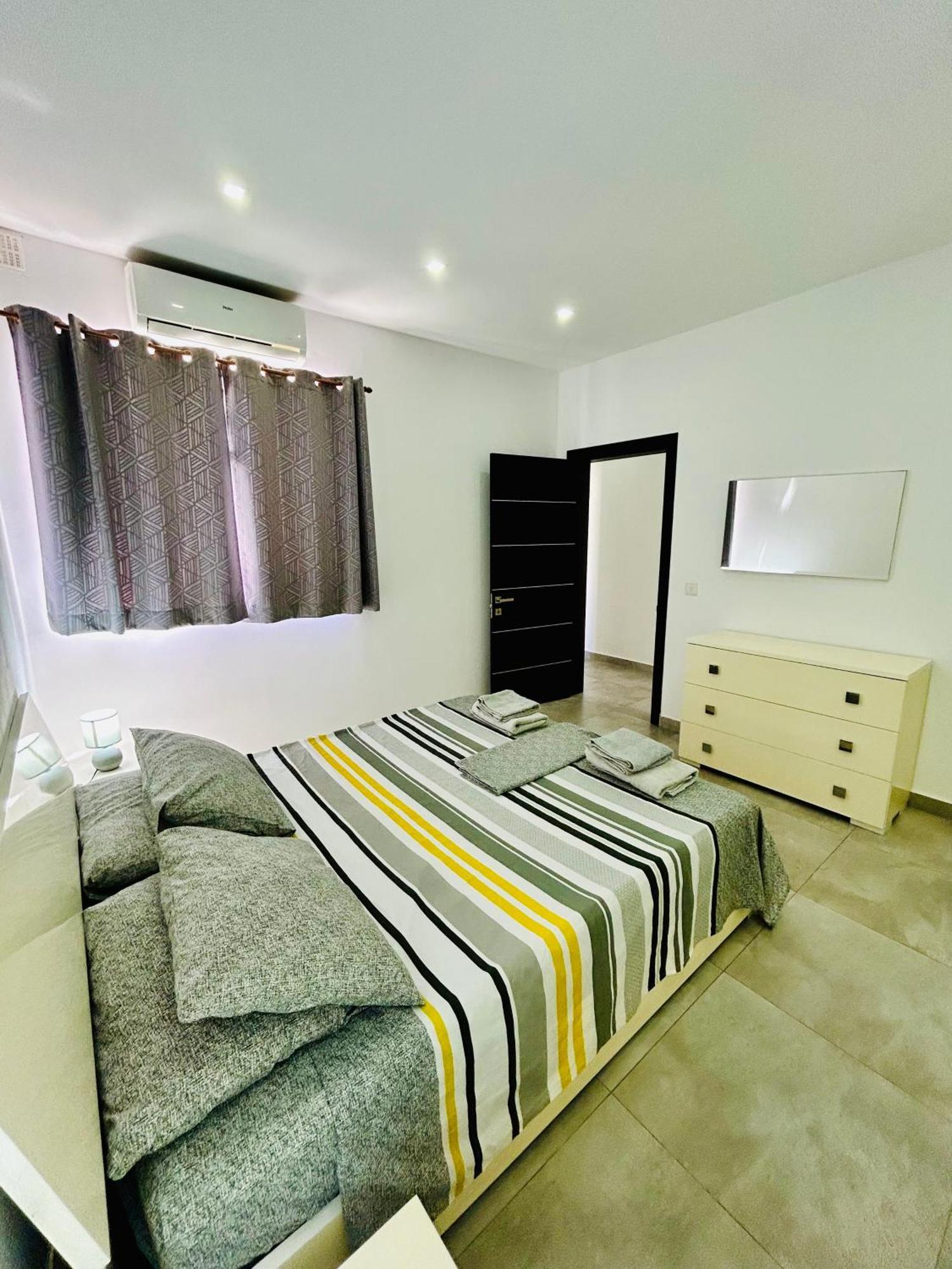 Cosy Seaside Apt, 200M From The Seafront Gzira Buitenkant foto